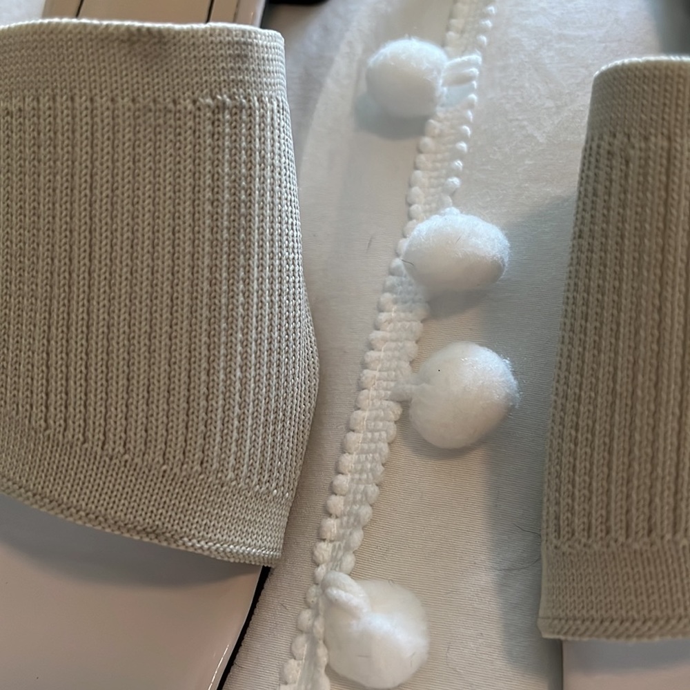 👡 Comfy Woven Slip On Low Heel Mules Sandals - Picture 2 of 8